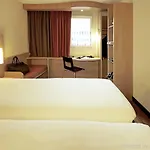 Ibis Chateau De فونتانبلو