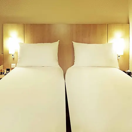 מלון Ibis Chateau De