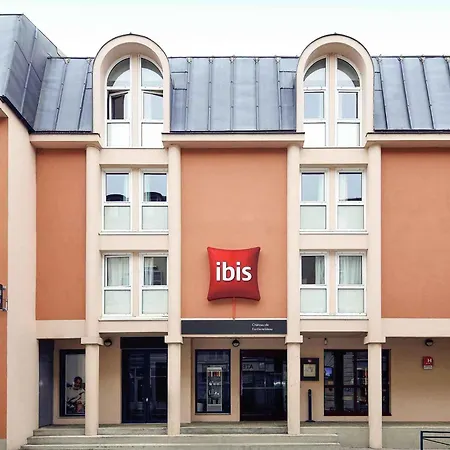 מלון Ibis Chateau De 3*