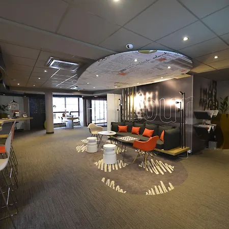 Ibis Chateau De מלון פונטנבלו