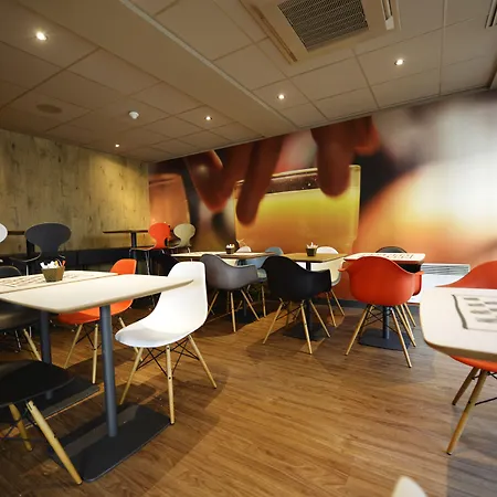 Ibis Chateau De 3* פונטנבלו