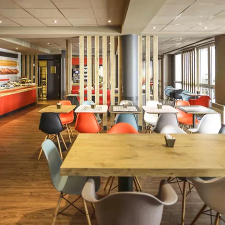 Ibis Chateau De 3* פונטנבלו