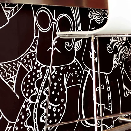 Ibis Chateau De מלון 3*