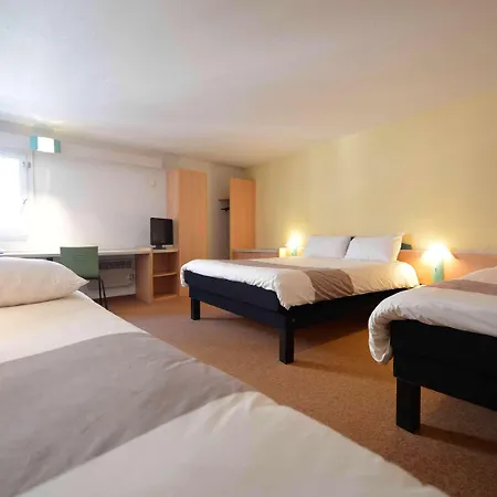 Ibis Chateau De 3* פונטנבלו