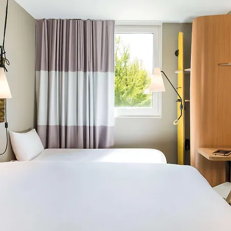 Ibis Chateau De פונטנבלו