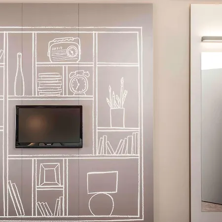 מלון Ibis Chateau De 3*