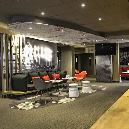 Ibis Chateau De 3*