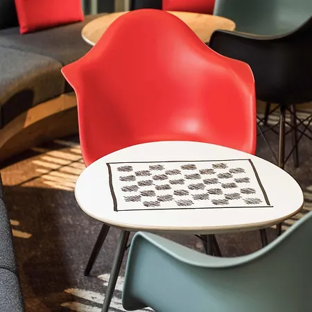 Hotel Ibis Chateau De 3*