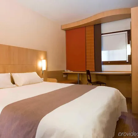 Ibis Chateau De فونتانبلو
