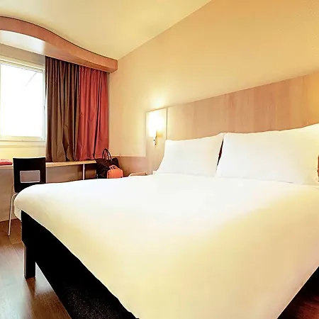 Ibis Chateau De