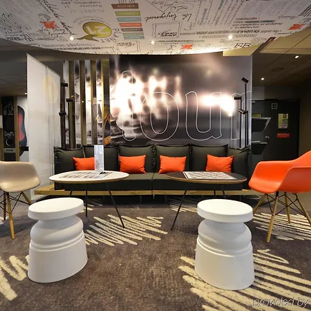 Ibis Chateau De 3*