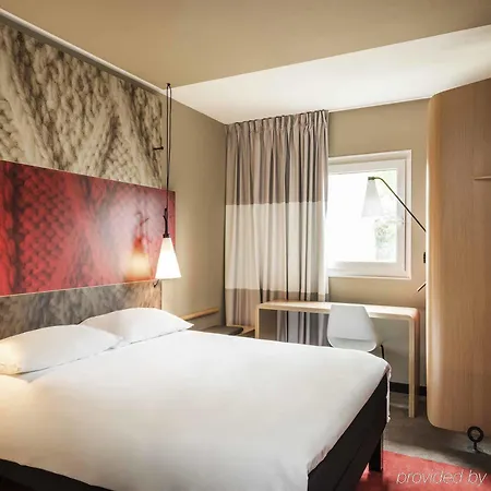 מלון Ibis Chateau De