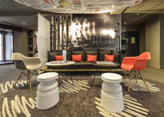 Ibis Chateau De Hotel 3*