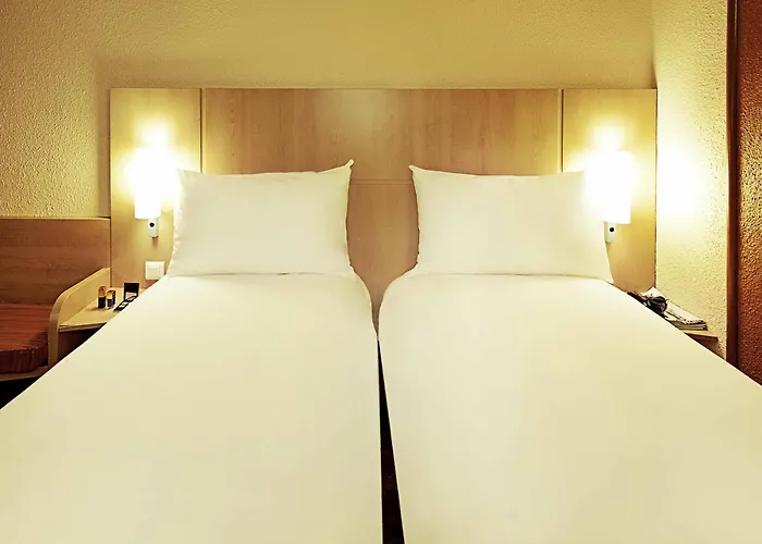 Hotel Ibis Chateau De