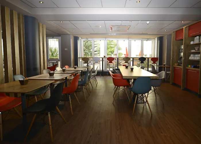 Hotel Ibis Chateau De Fontainebleau