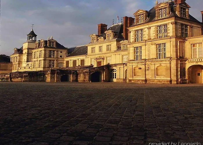 Ibis Chateau De Hotel