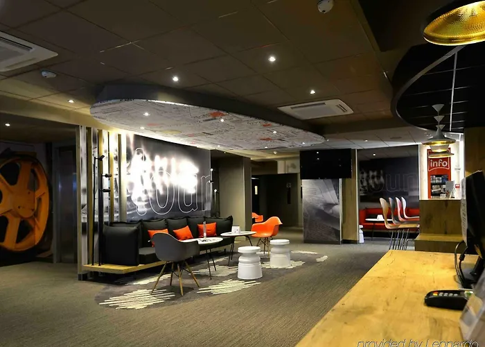 Ibis Chateau De Hotel 3*